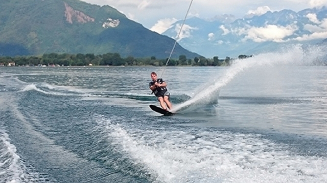 Como Lake Boats